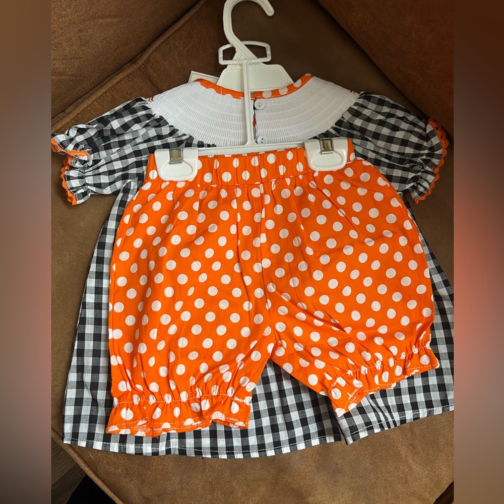 Lil Cantus Halloween outfit - Picture 2 of 2